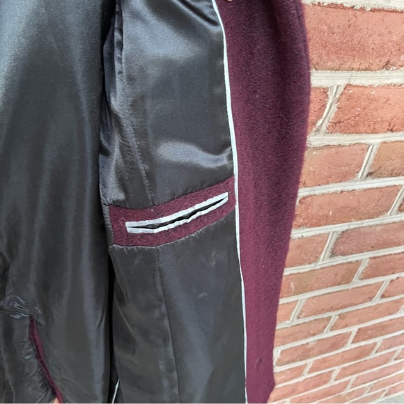 Ladies wine colored/burgundy wool blend pea coat. Calvin Klein. XXL - Picture 8 of 15